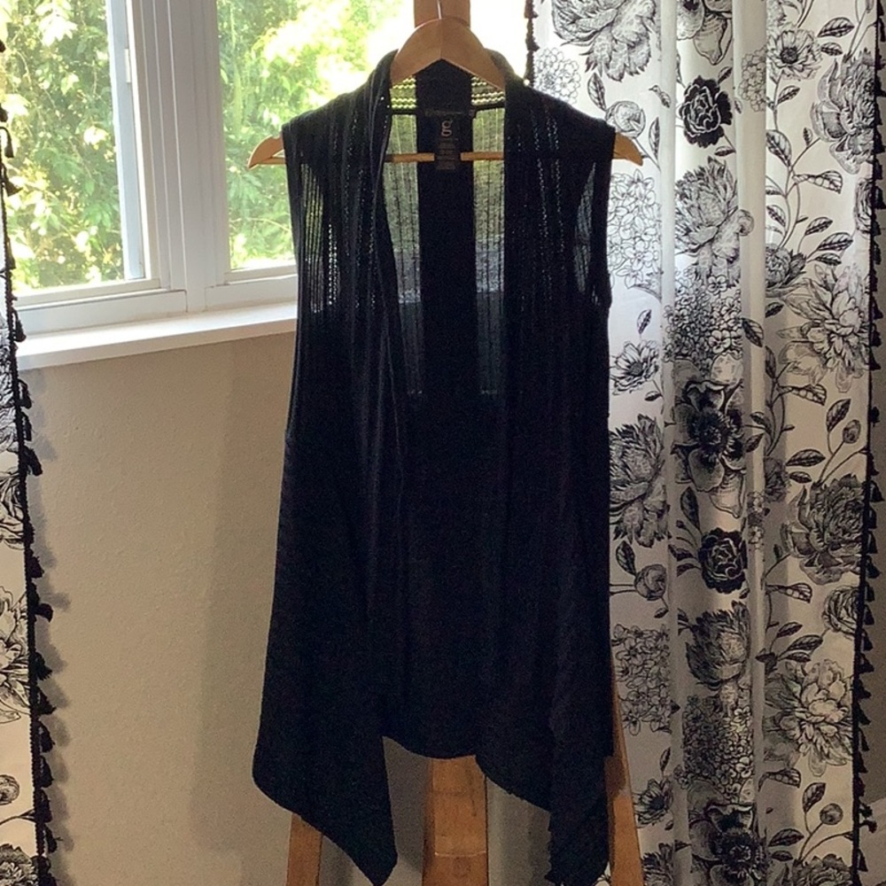 Black Sleeveless Cardigan